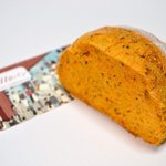 ottoパン - トマトパン　２４０円　断面