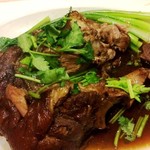 バーン・タム - 