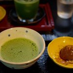 茶席 万亭 - 抹茶とお菓子（７００円）