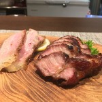 クロモリ - 〜角田 齋藤ファーム〜
      齋藤豚の叉焼
      豚トロ炭火焼き