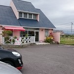 パスタ ダイニング ヨロコバ ショクドウ 鈴鹿店 - 通り沿いだが看板が分かりにくい