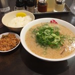 ますたにラーメン - 本日のフルラインナップ