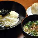 Udommeshibunsuke - つけ麺セット￥９50　麺を食べ終えたら、お出汁に焼きおにぎりを入れて食べて下さい。文助ＮＯ．１人気