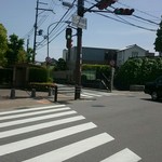 えびすヤ - 駅前から、5分ほど歩いたところにありました。