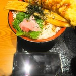 海鮮居酒屋 花の舞 - 伝助穴子W丼、iPhone7と比べてください（笑）