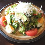 亞細亞食堂サイゴン - ベトナミーズ　フレンチ　サラダ　¥７８０