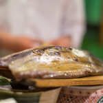 うを徳 - 初鰹（はつがつを）藁焼（わらやき）