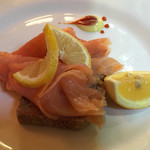 O'sheas Irish Restaurant - Oak Smoked Salmon（with Brown Bread） €7.80