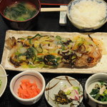 旬菜食堂まんま家 - 甘ダイの唐揚げ野菜あんあけ定食