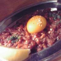 焼肉ホルモン 稲田 - ユッケ
