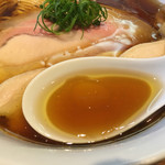 ラーメン屋 トイ・ボックス - 「鶏と水」だけのスープ