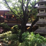 とうふ屋うかい - お庭を散策