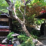 とうふ屋うかい - 川崎の街中とは思えない