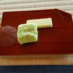 明々庵 - お茶の前に、和菓子が出てきます