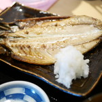 大衆炉端 フジヤマ桜 - 日替り炙り干物:金華鯖