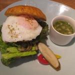 テーラ・テール - つくねサンド