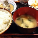 村役場 - 本日のランチ(麻婆豆腐)にサバ味噌