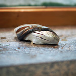 寿司栄 - 小鰭（こはだ）の握り