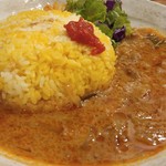 SPICY CURRY 魯珈 - 限定カレー カリ・サピ(インドネシア風牛肉カレー)のライス大盛り