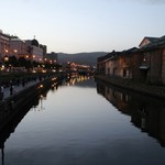 シロクマ食堂 - 夕暮れの運河♪