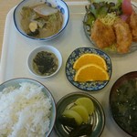 源兵衛 - 日替わり定食(税込み800円)