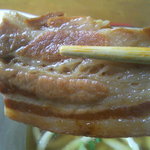 だるまそば - 三枚肉アップ