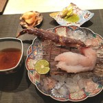 かにじぇんぬ 北新地 - 先ずは生でいただく！