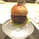 かにじぇんぬ 北新地 - 蟹バーガーも絶品！