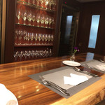 リストランテ ラ チャウ - 素敵な雰囲気のカウンター。