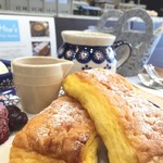 Mew's Tea Room - 