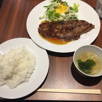 キャトルラパン 北梅田 - ステーキランチ  1枚(200g)