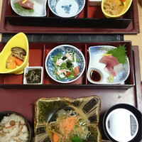 季節の魚と釜飯 魚信 - まごわやさしい