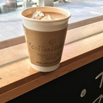 Coffee Soldier - アイスカフェラテ M 380円