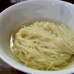 らあめん サンド - 昆布水に浸った麺（2017年5月11日）