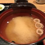 魚の三是 - 味噌汁