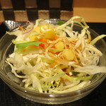 Misaki Ichiba - 千キャベツ、水菜、人参、貝割菜、紫たまねぎ、コーンのサラダアップ
