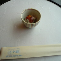 日本料理・鉄板焼 はや瀬 - 先付け：鱧切り落とし梅肉　諸胡瓜　イエローパプリカ