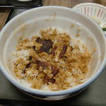 うな豊 - 二段詰め丼の二段目　汚くてスミマセン