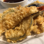 銀座天一 - 天ぷら盛合せ  500円。天つゆ 80円。