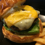 ブコウスキー - ♪デラックスチーズバーガーセット¥950