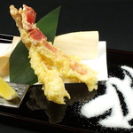 Snow crab Tempura 880 yen (968 yen including tax)