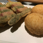 串揚げ ばかたれ家 - アスパラベーコン、半熟玉子