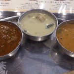 アーンドラ・ダイニング - ・2016.01　◎マトンキマだいこん(辛口)、◎チキンいすつ(中辛)、○オクラマサラ(甘口)