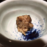 すざき町 食･心 旬ぎく - サービスで頂いた「鯛味噌」。ほぼ鯛の身。酒のアテに最高です。