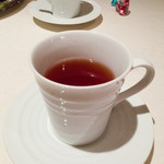 Resutoran Aida - 食後の紅茶
      うーん、お腹いっぱい！大満足♡