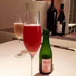 レストラン 間 - シードルスパークリング 800円
      ボトルのラベルもカワイイ♡