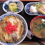 らーめんほんま - カツ丼800円