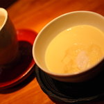 いそう庵 - シンプルに白子のみが入った茶碗蒸し