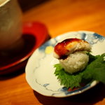 いそう庵 - あぶり白子に甘辛タレで、一口おすしに。