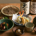 Jikasei Funi Shi Usubiki Aozora Buru- - 料理によく合うお酒も季節ごとに取り揃えております。